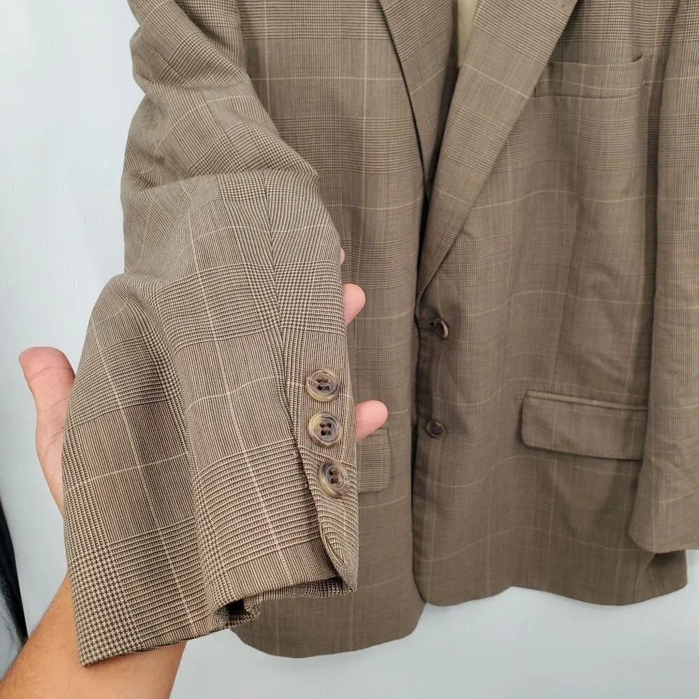 Brooks Brothers Plaid 2 Button Blazer Jacket Mens Size 44R Notched Lapels Brown